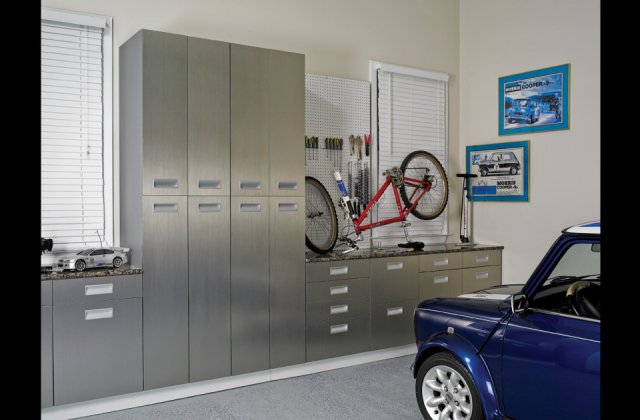 Bishop Cabinets - Contemporary