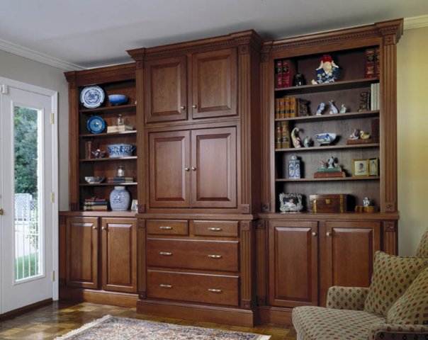 Bishop Cabinets - Traditional