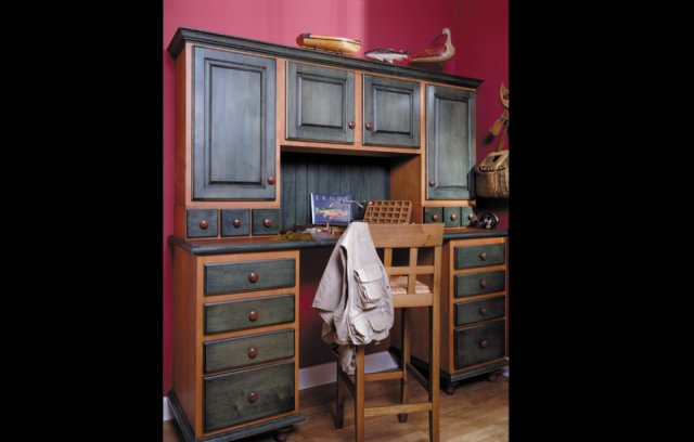 Bishop Cabinets - Traditional