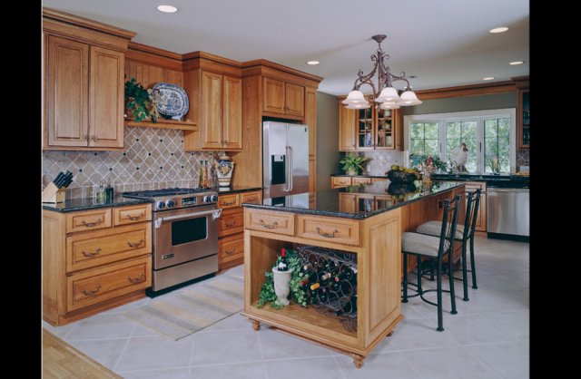 Bishop Cabinets - Traditional